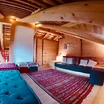 Stunning Luxury House Apartament Cortina dʼAmpezzo