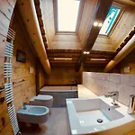 Stunning Luxury House Apartament *