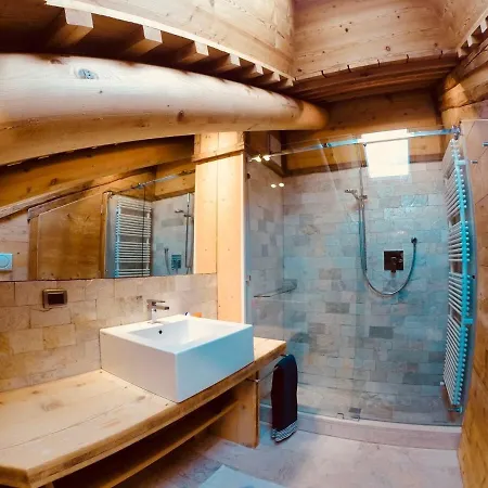 Stunning Luxury House Lejlighed